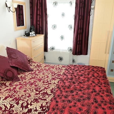 Balmoral Guest House Darlington  Esterno foto