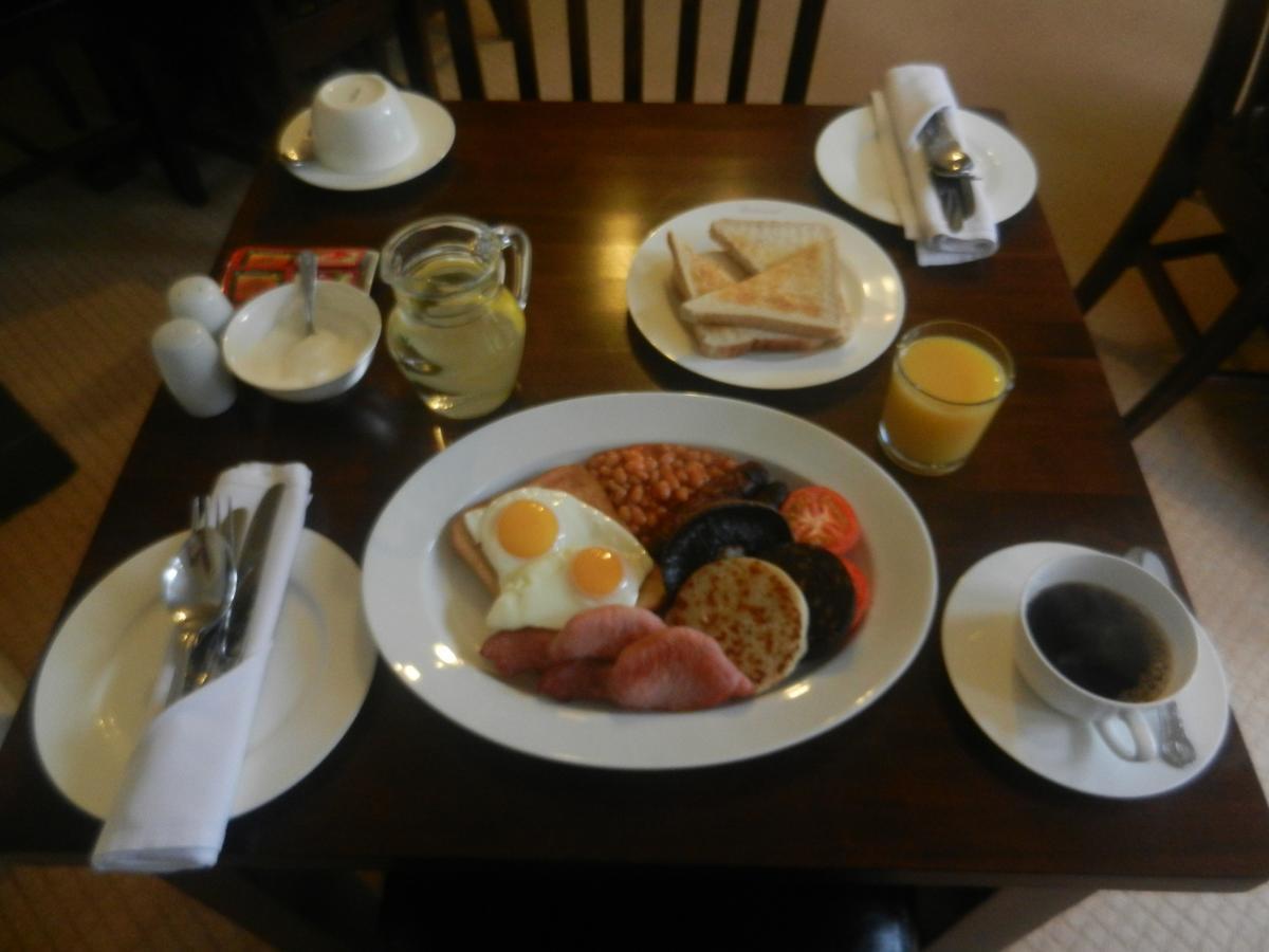 Balmoral Guest House Darlington  Esterno foto
